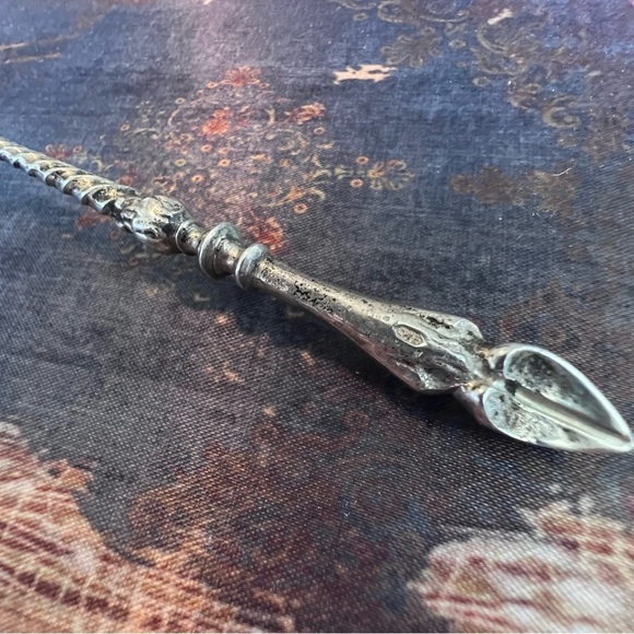 Antique 900 Silver Ornate Serving Fork – Twisted Handle, 7” Long - Picture 6 of 7